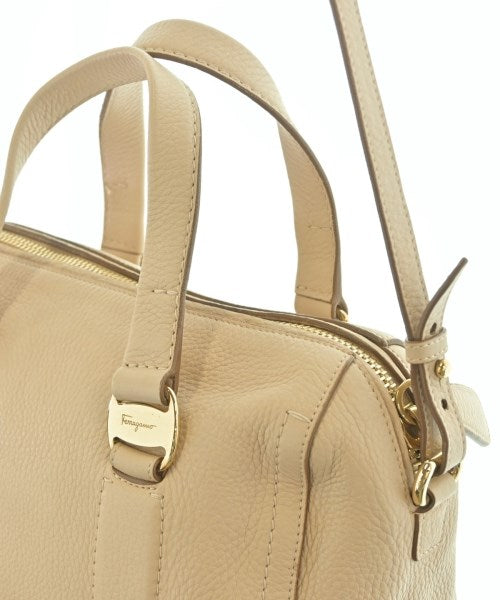 Salvatore Ferragamo กระเป๋าถือ
