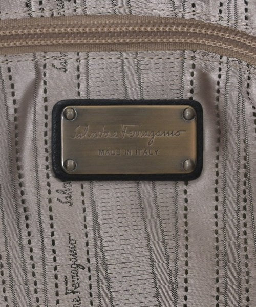 Salvatore Ferragamo กระเป๋าถือ