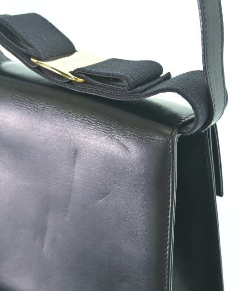 Salvatore Ferragamo กระเป๋าถือ