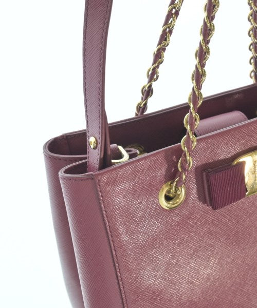 Salvatore Ferragamo กระเป๋าถือขนาดใหญ่