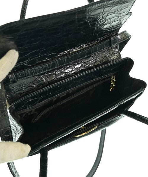 Salvatore Ferragamo กระเป๋าถือ