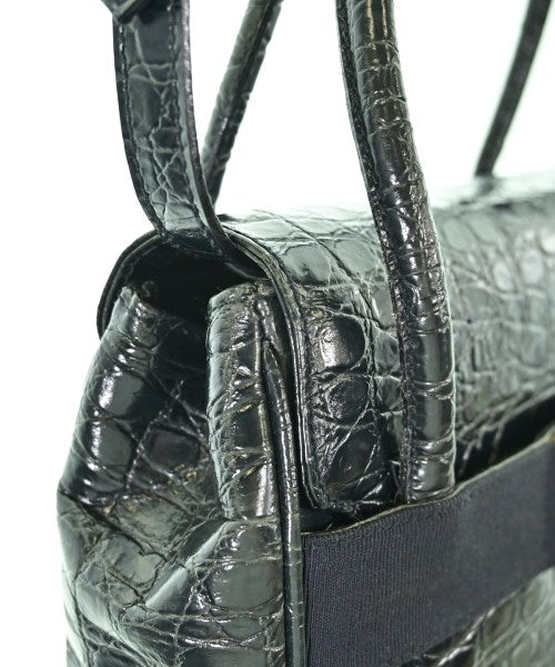 Salvatore Ferragamo กระเป๋าถือ