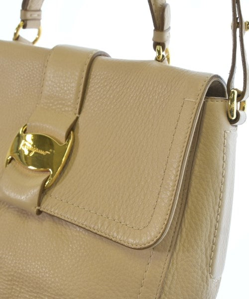 Salvatore Ferragamo กระเป๋าถือ