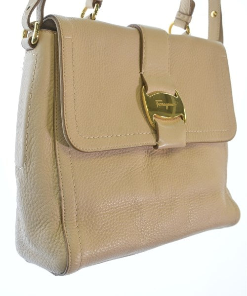 Salvatore Ferragamo กระเป๋าถือ