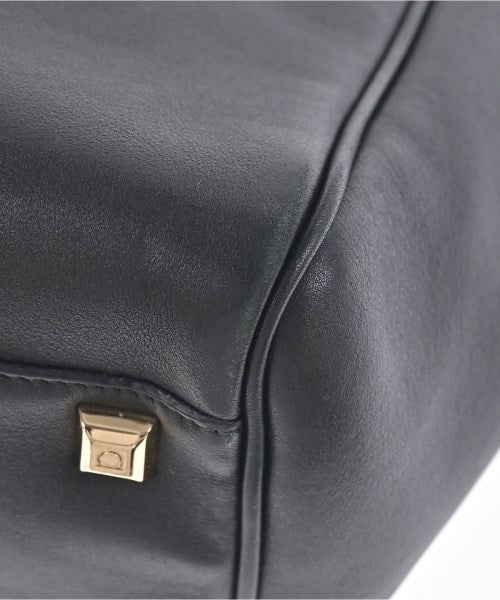 Salvatore Ferragamo กระเป๋าถือ