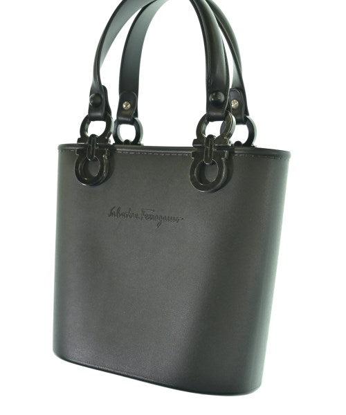 Salvatore Ferragamo กระเป๋าถือ