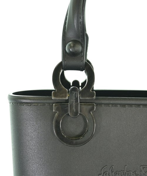 Salvatore Ferragamo กระเป๋าถือ