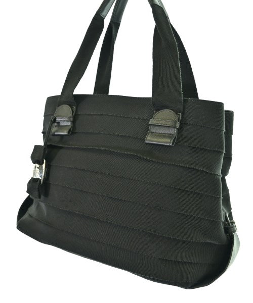 Salvatore Ferragamo กระเป๋าถือ