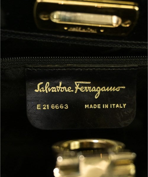Salvatore Ferragamo กระเป๋าถือ