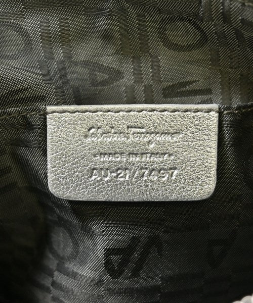 Salvatore Ferragamo กระเป๋าสะพาย