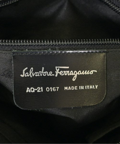 Salvatore Ferragamo กระเป๋าถือ