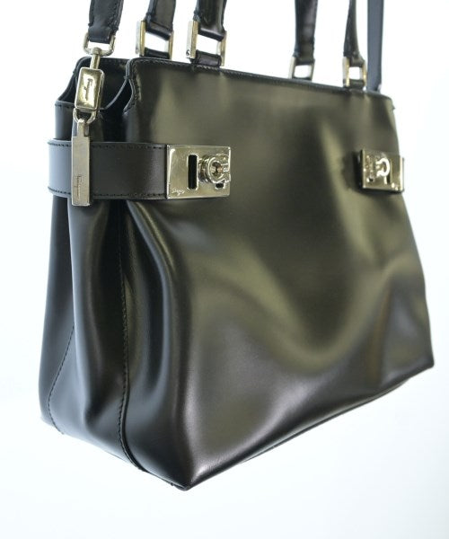 Salvatore Ferragamo กระเป๋าถือ