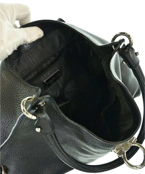 Salvatore Ferragamo กระเป๋าสะพาย