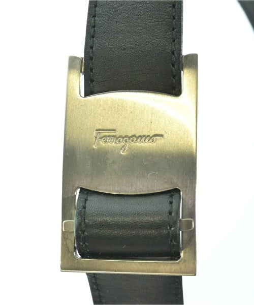 Salvatore Ferragamo กระเป๋าถือ