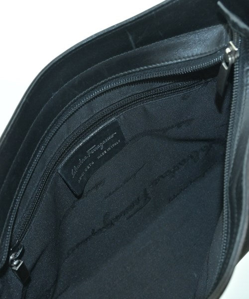 Salvatore Ferragamo กระเป๋าถือ