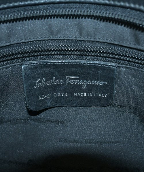 Salvatore Ferragamo กระเป๋าถือ