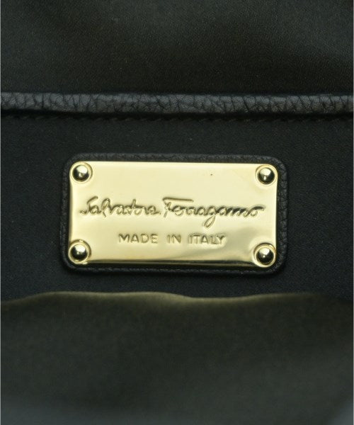 Salvatore Ferragamo กระเป๋าสะพาย