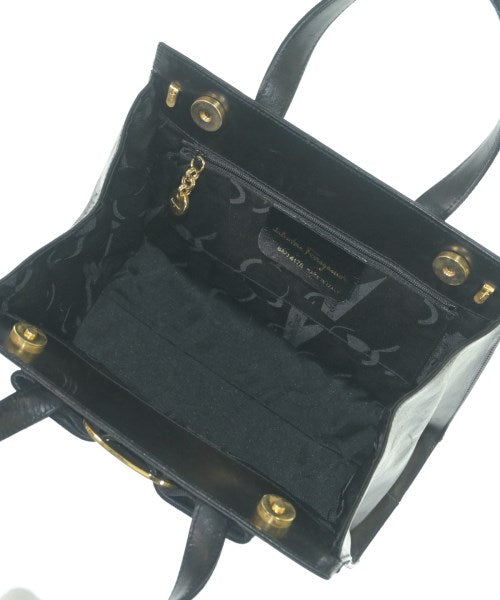 Salvatore Ferragamo กระเป๋าถือ