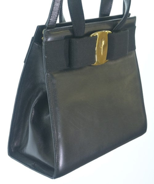 Salvatore Ferragamo กระเป๋าถือ