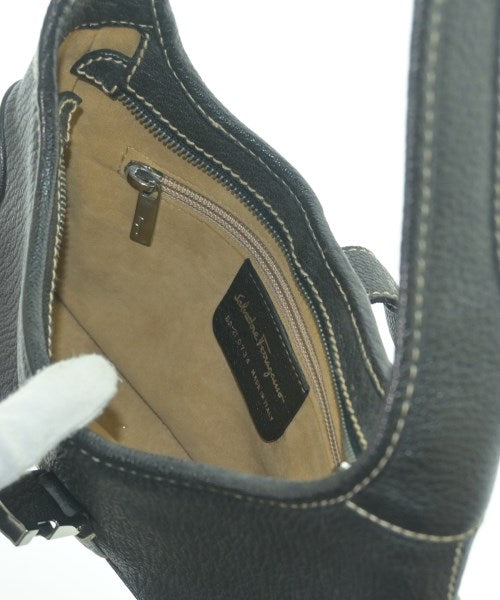 Salvatore Ferragamo กระเป๋าสะพาย