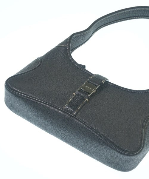 Salvatore Ferragamo กระเป๋าสะพาย