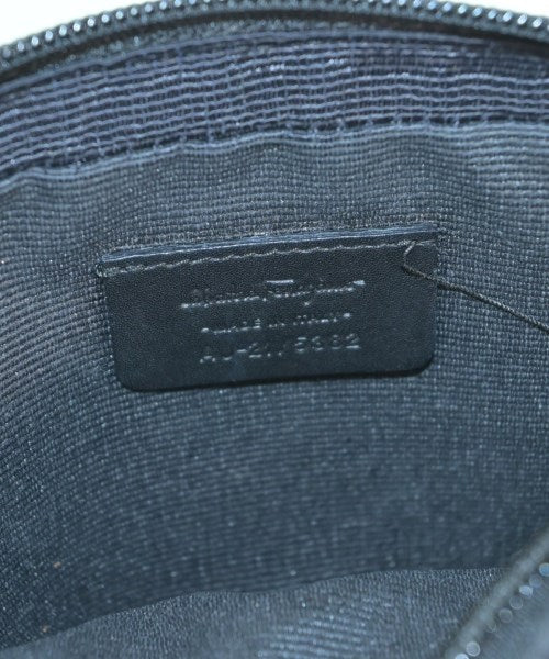 Salvatore Ferragamo กระเป๋าสะพาย
