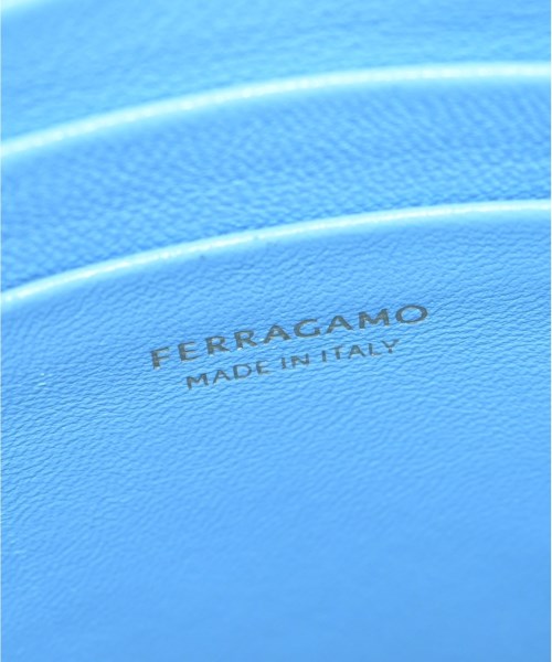 Salvatore Ferragamo กระเป๋าสะพาย