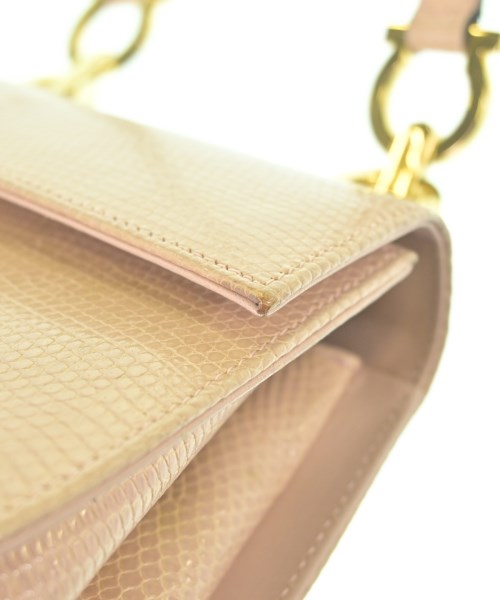 Salvatore Ferragamo กระเป๋าสะพาย