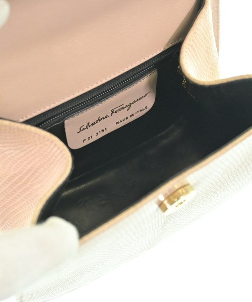 Salvatore Ferragamo กระเป๋าสะพาย