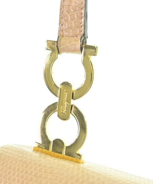 Salvatore Ferragamo กระเป๋าสะพาย
