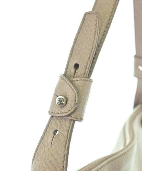 Salvatore Ferragamo กระเป๋าถือ