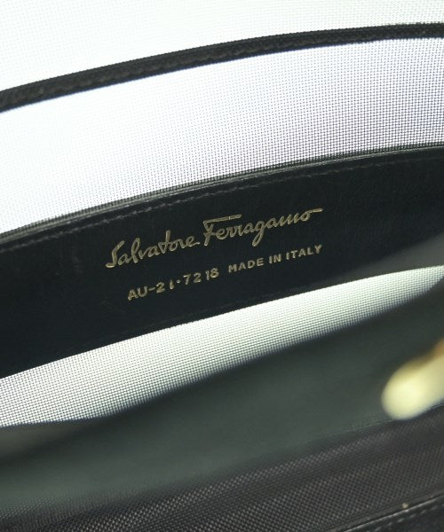 Salvatore Ferragamo กระเป๋าถือขนาดใหญ่