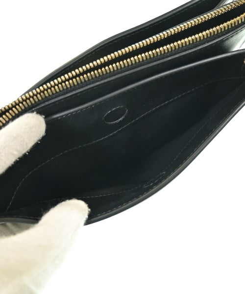 Salvatore Ferragamo กระเป๋าสะพาย