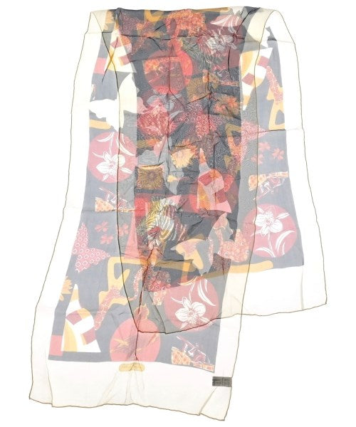 Salvatore Ferragamo ผ้าพันคอ