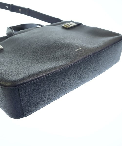 Salvatore Ferragamo กระเป๋าธุรกิจ