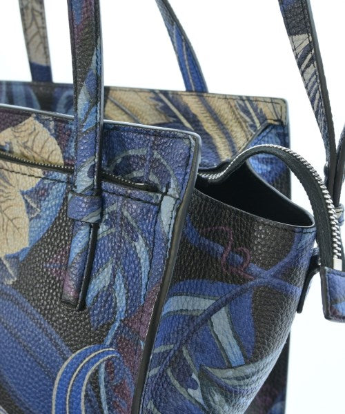 Salvatore Ferragamo กระเป๋าถือ