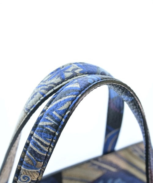 Salvatore Ferragamo กระเป๋าถือ