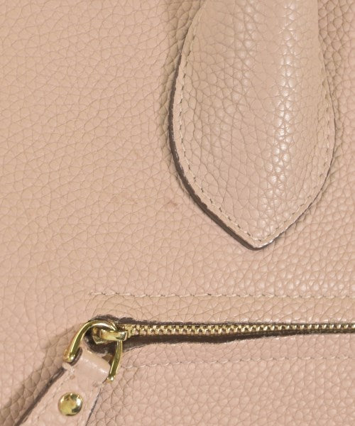 Salvatore Ferragamo กระเป๋าถือขนาดใหญ่