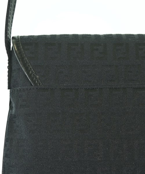 FENDI กระเป๋าสะพาย