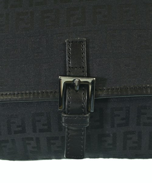 FENDI กระเป๋าสะพาย