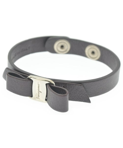 Salvatore Ferragamo สร้อยข้อมือ/กำไล