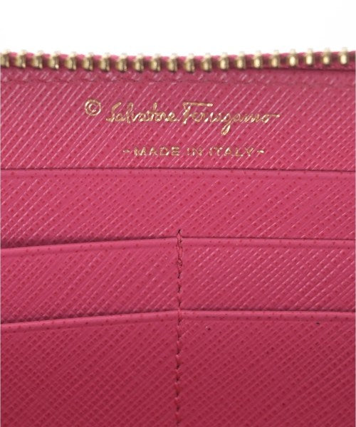 Salvatore Ferragamo กระเป๋าสตางค์/กระเป๋าใส่เหรียญ