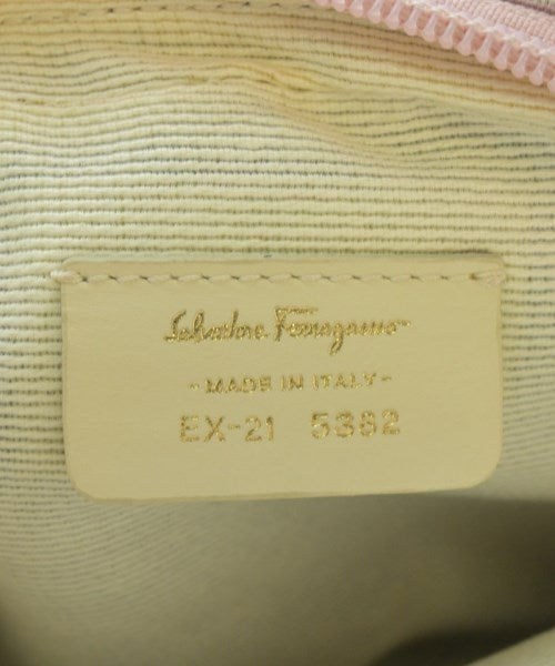 Salvatore Ferragamo กระเป๋าสะพาย