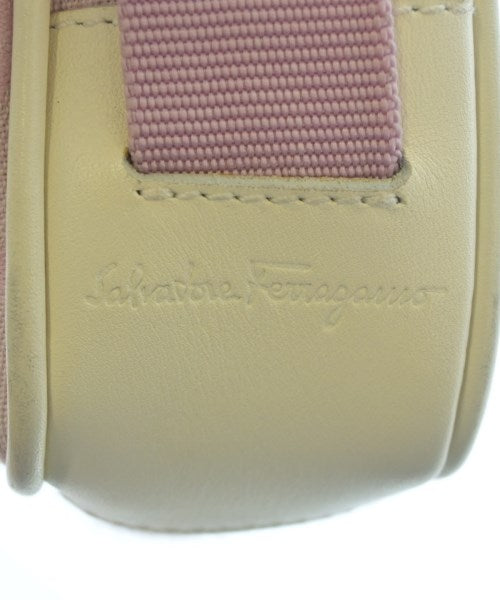 Salvatore Ferragamo กระเป๋าสะพาย