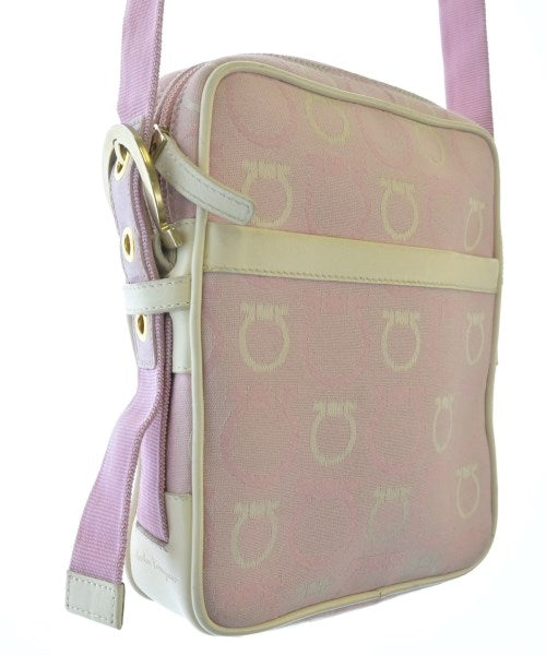 Salvatore Ferragamo กระเป๋าสะพาย