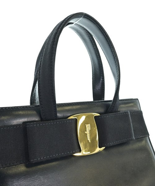 Salvatore Ferragamo กระเป๋าถือ