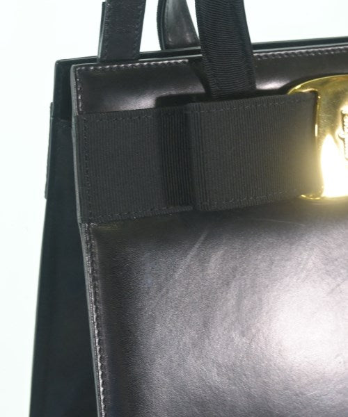 Salvatore Ferragamo กระเป๋าถือ