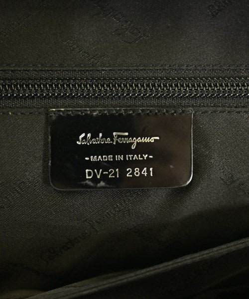 Salvatore Ferragamo กระเป๋าถือขนาดใหญ่