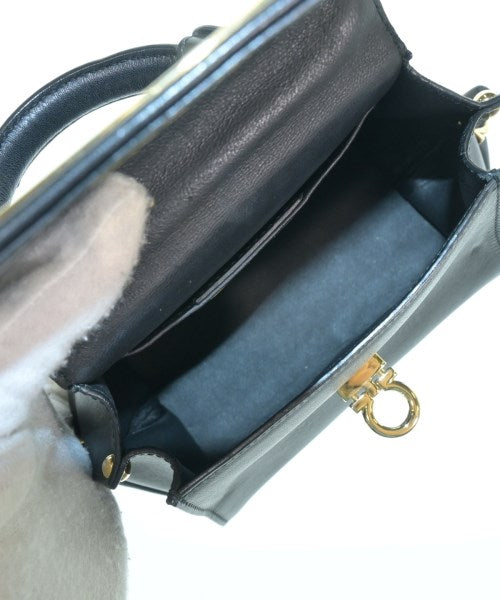 Salvatore Ferragamo กระเป๋าถือ