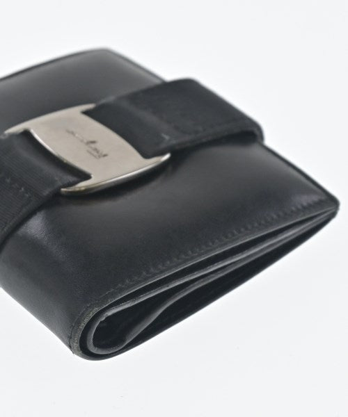 Salvatore Ferragamo กระเป๋าสตางค์/กระเป๋าใส่เหรียญ